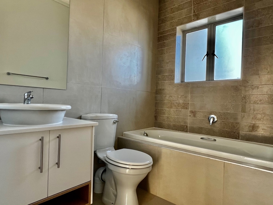 3 Bedroom Property for Sale in Mooikloof Country Estate Western Cape